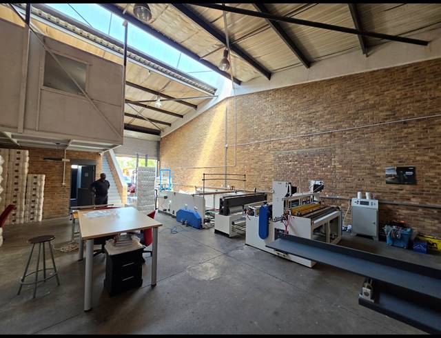 151M² MINI FACTORY FOR SALE IN KYA SANDS